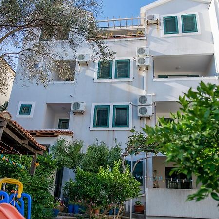 Apartman Zenta Petrovac Exterior foto